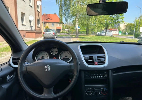 Peugeot 207 cena 10000 przebieg: 166000, rok produkcji 2009 z Głogów małe 106